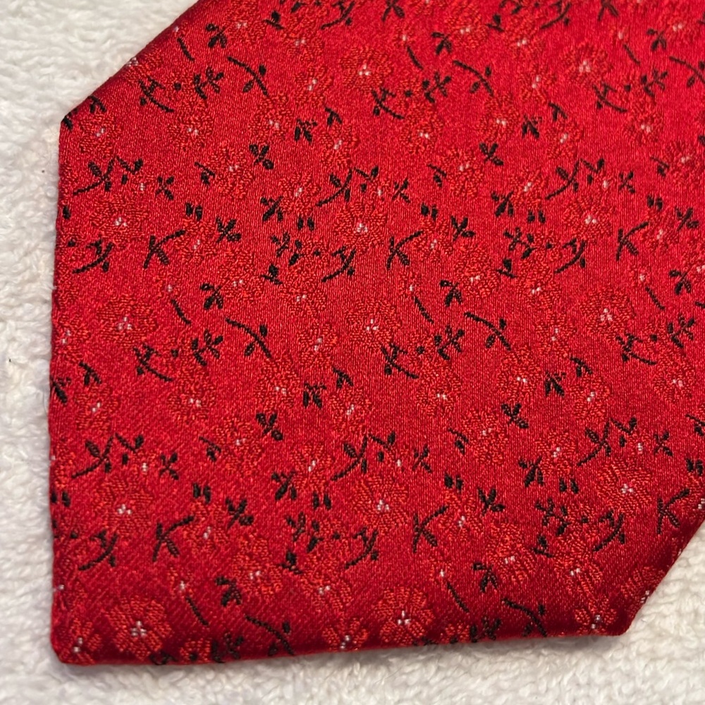 Brand New Stylish Tie By PAUL MALONE / Palm Beach